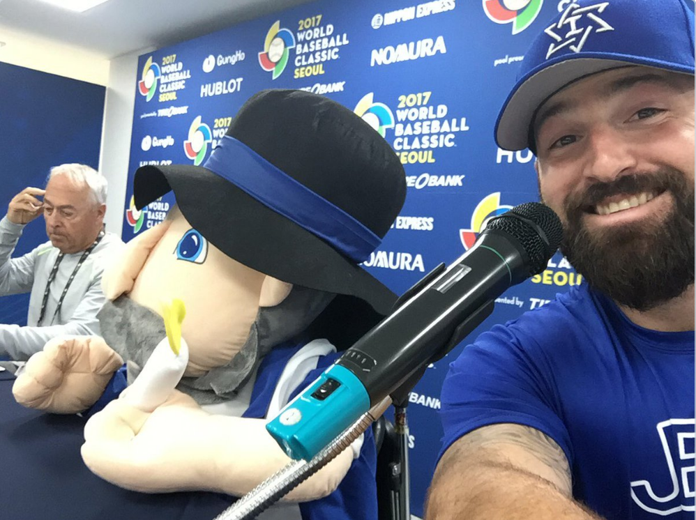 Brewers players depart for World Baseball Classic