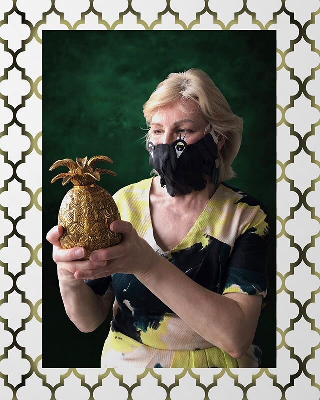 Portrait in the age of Corona. Depicting the artist&rsquo;s mum who has stepped in on her one day off from the care duty to bring some sunshine into everyone&rsquo;s feed. 
#coronaportrait #paperart #papermask #houseofhackney