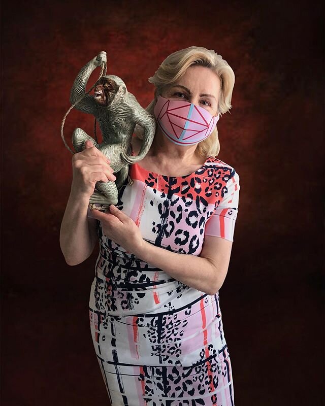 Portrait in the age of Corona. Depicting my mum making friends with a naughty monkey. 
#coronaportrait #paperart #papermask #portugeseceramics #portraitphotography