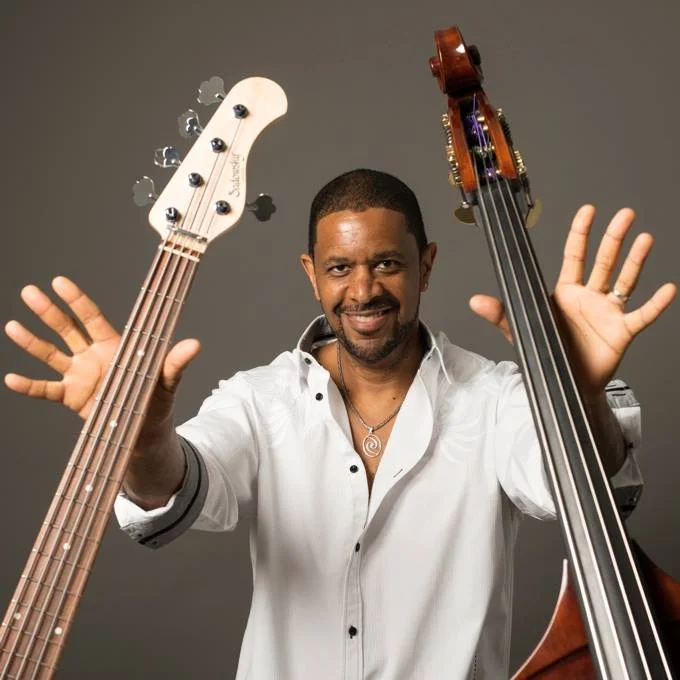 Chuck with two basses.jpg