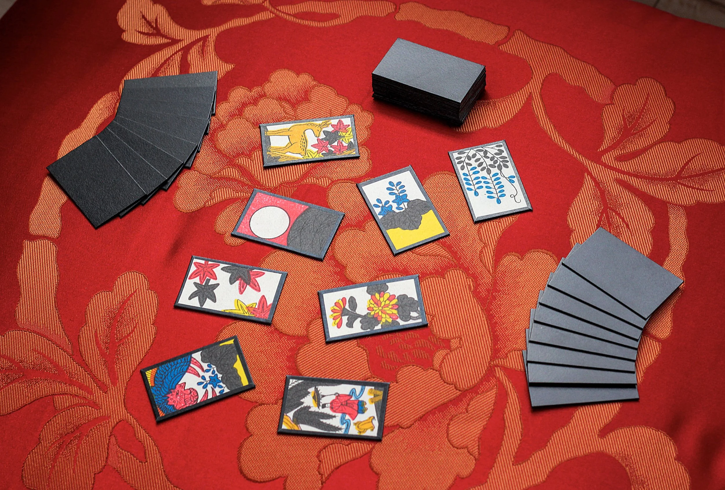 Hanafuda_Koi-Koi_Setup.jpeg