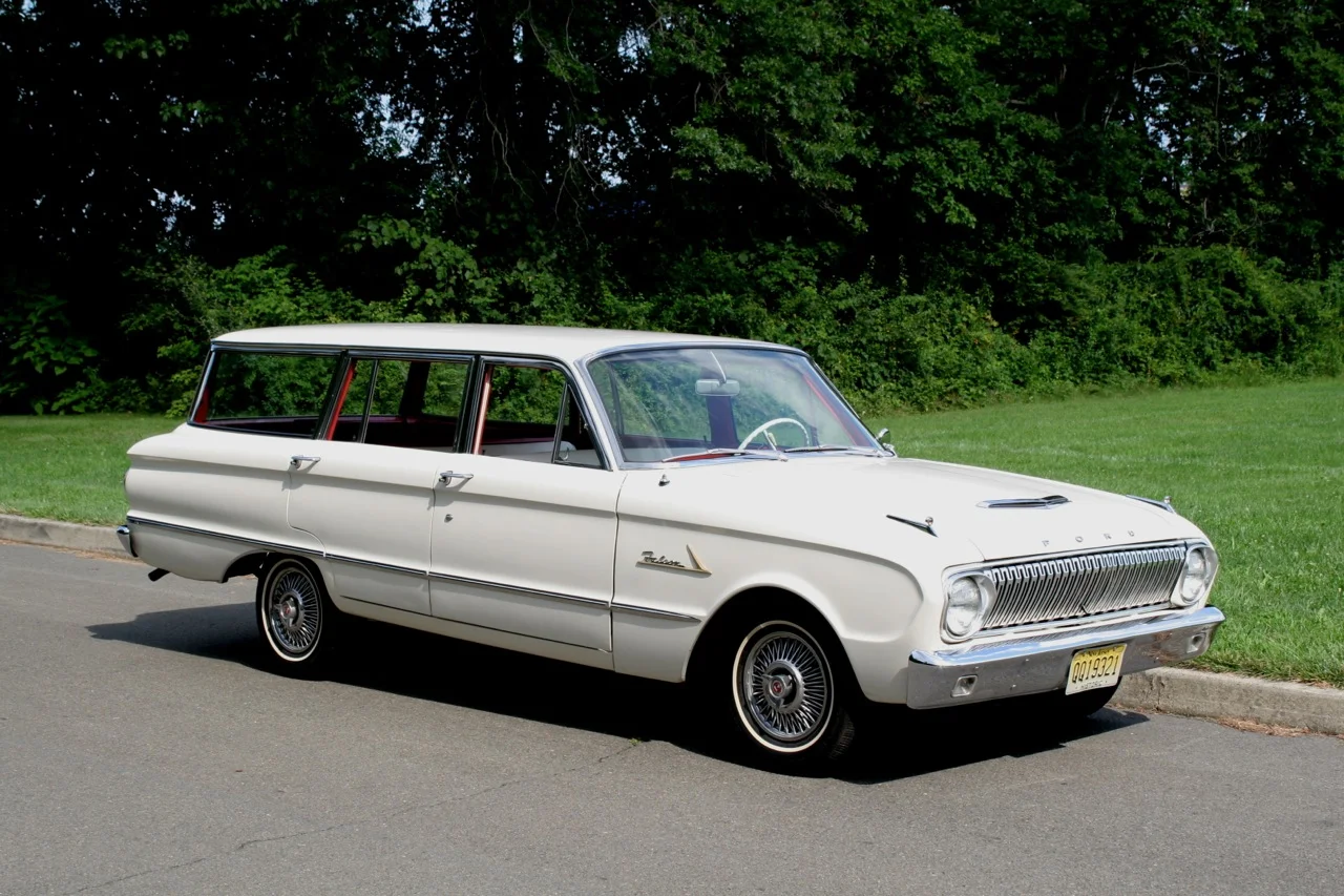 Falcon Front Angle2.jpg