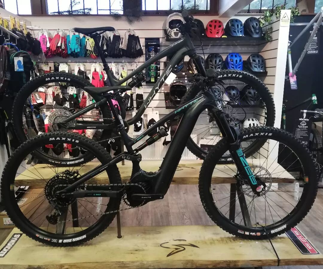 Whyte E-160 S and T-140 S now in store...Pop by to have an ogle!
Don't forget we're open New Years Day and Bank Holiday Monday 10-4.