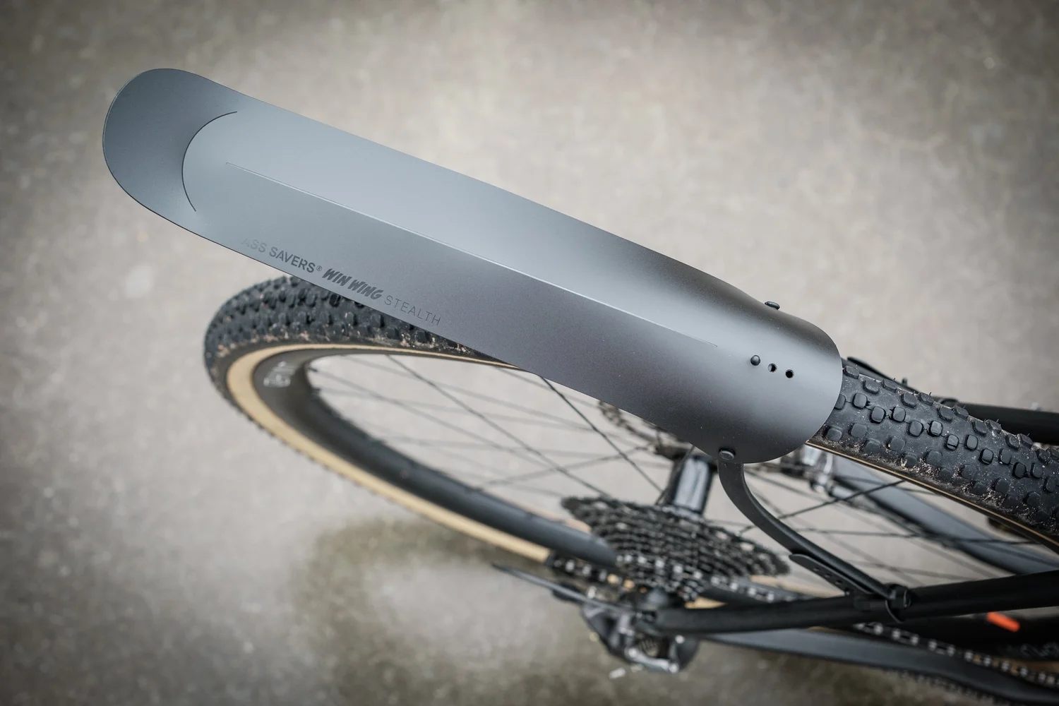 Ass Savers Win Wing 2 Parafango Posteriore Stealth Nero – Universale Per Bici, Leggero E Comodo