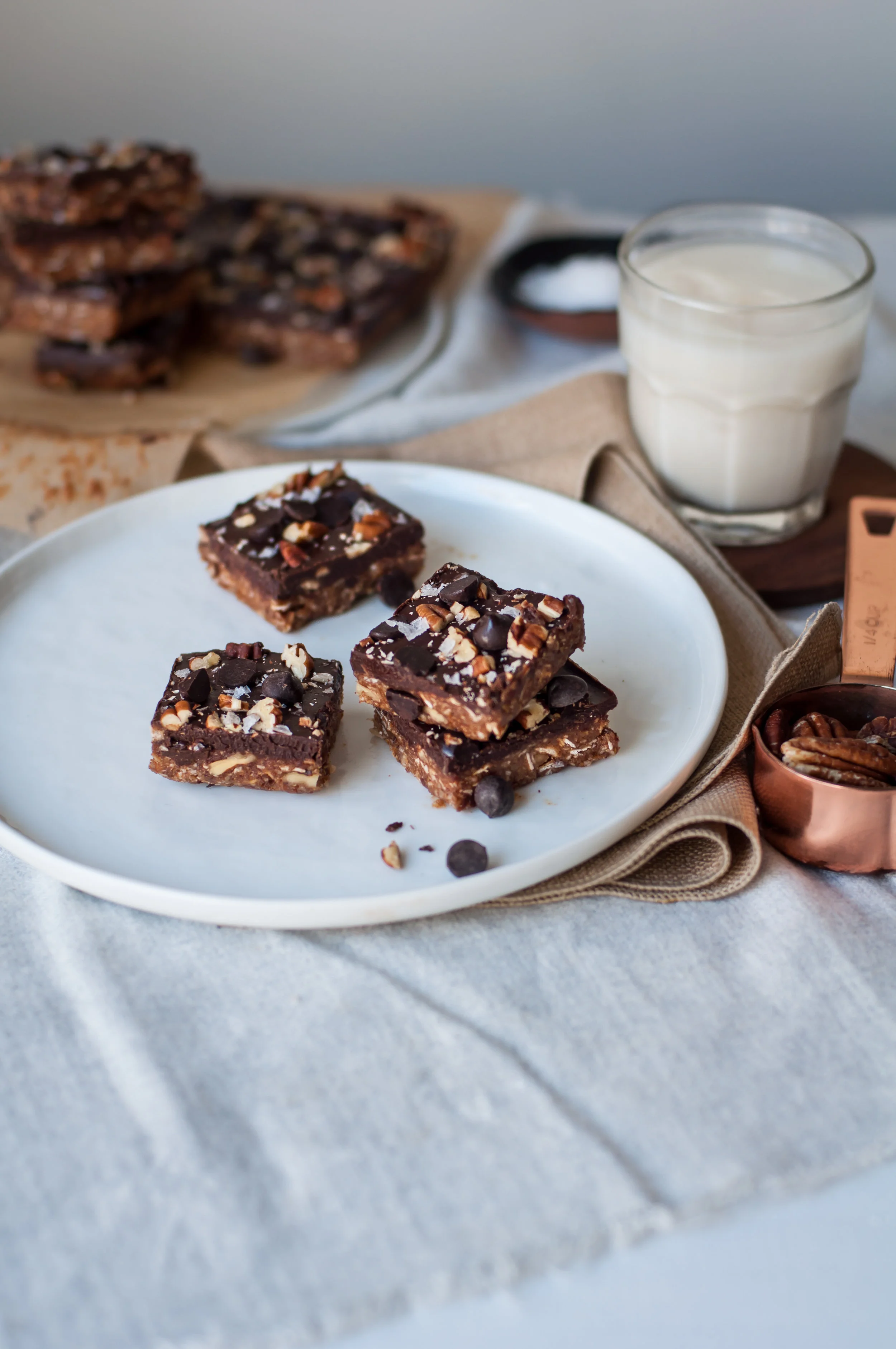 salted choc pecan no bake bars-0047-4.jpg