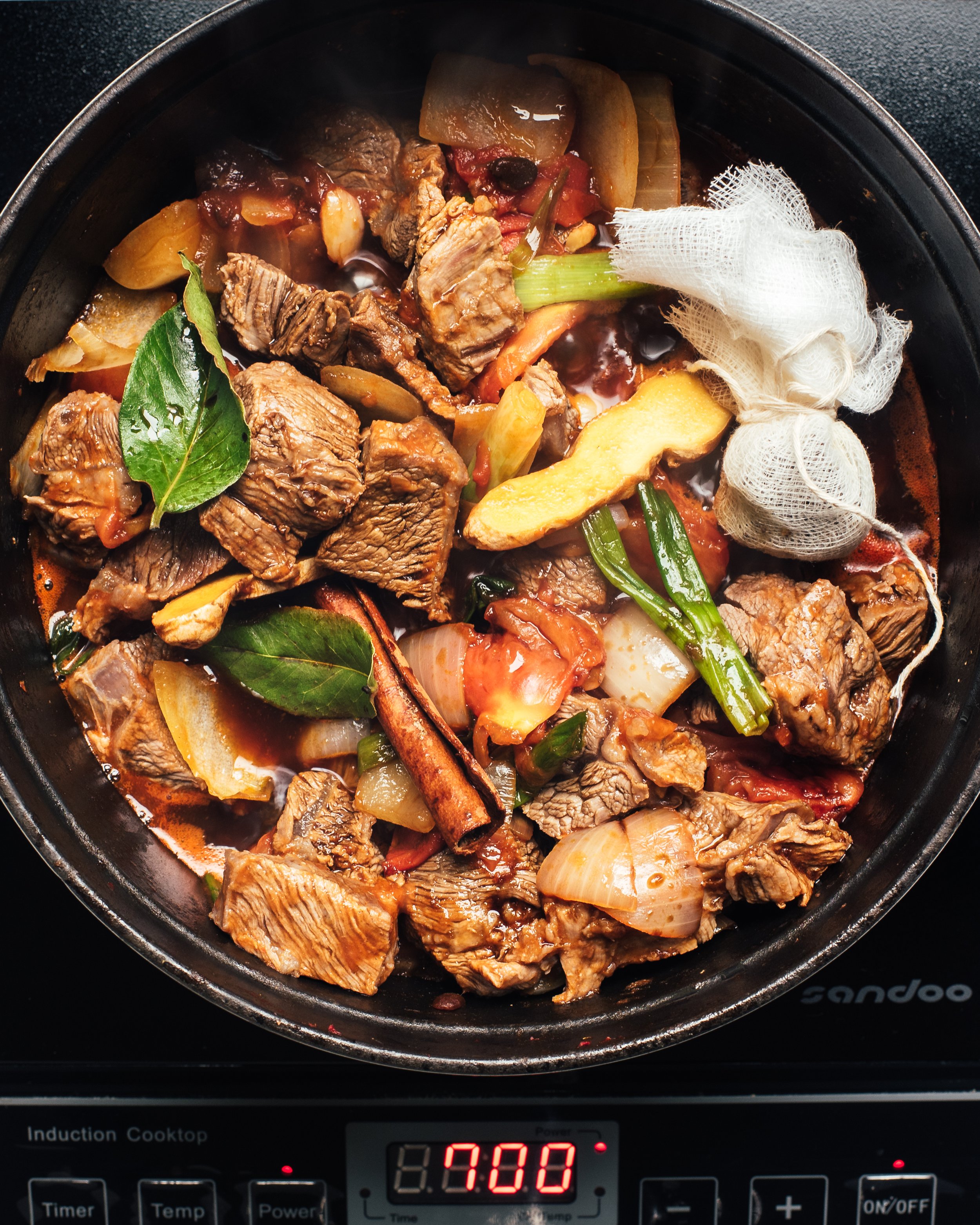 Taiwanese Beef Noodles_95-5117.jpg