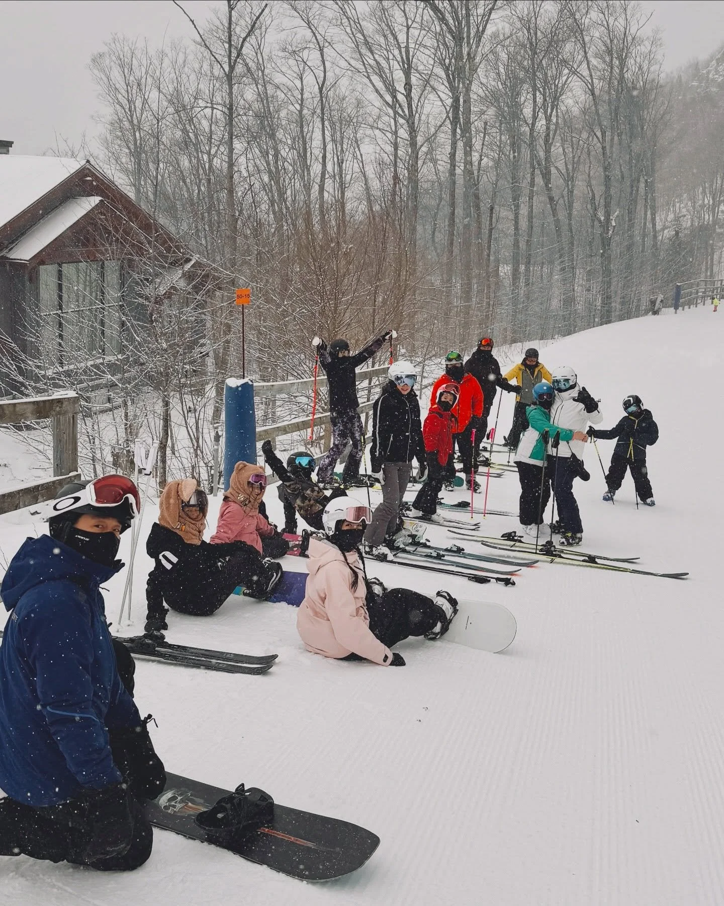 Mont Tremblant camera roll! 
1. almost the whole crew 🎿🏂
2. when the sun came out ☀️ 
3. in the gondola before we knew we&rsquo;d be skating the icy mountain 🧊
4. mid-mountain liquid courage for the icy way down 🤭
5-8. chalet activities🩱🀄️🧩🎤 