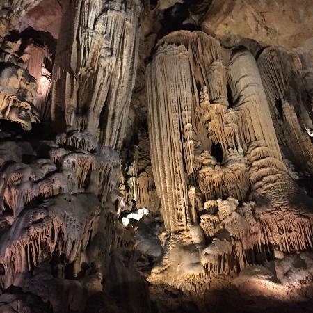 la-grotte-des-demoiselles.jpg