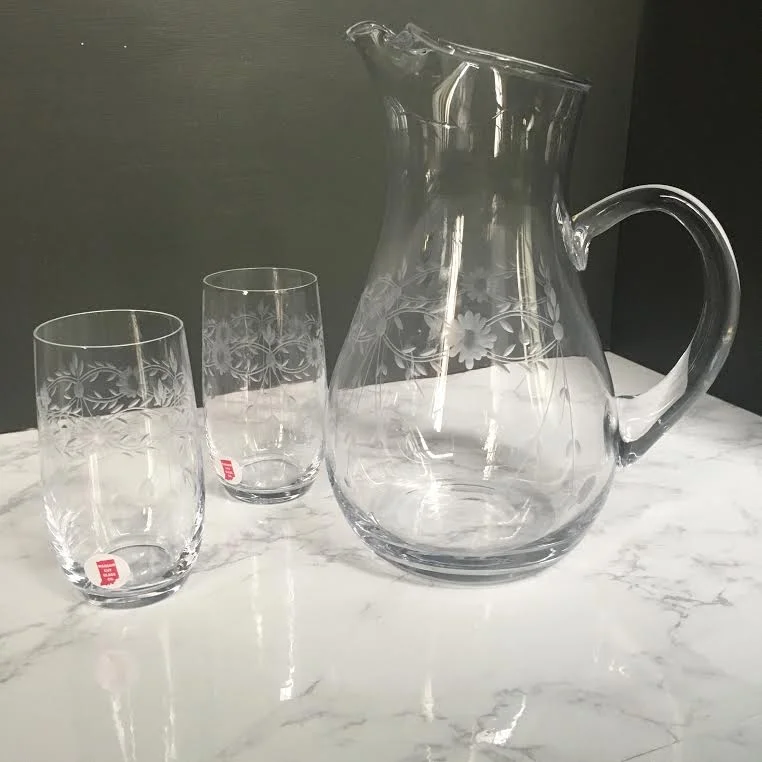 Zeus Juice Pitcher in 17.jpg