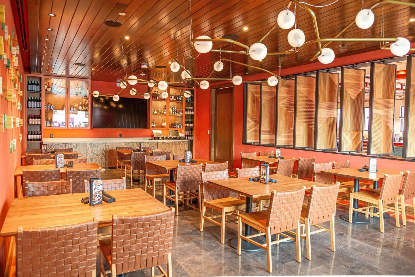 No better place to celebrate Cinco de Mayo than Cyclone Anaya&rsquo;s River Oaks! Take a look back at the 6,250 SF design that seamlessly intertwines the beauty of indoor-outdoor dining, with a bar that effortlessly leads to the patio. Their space ca