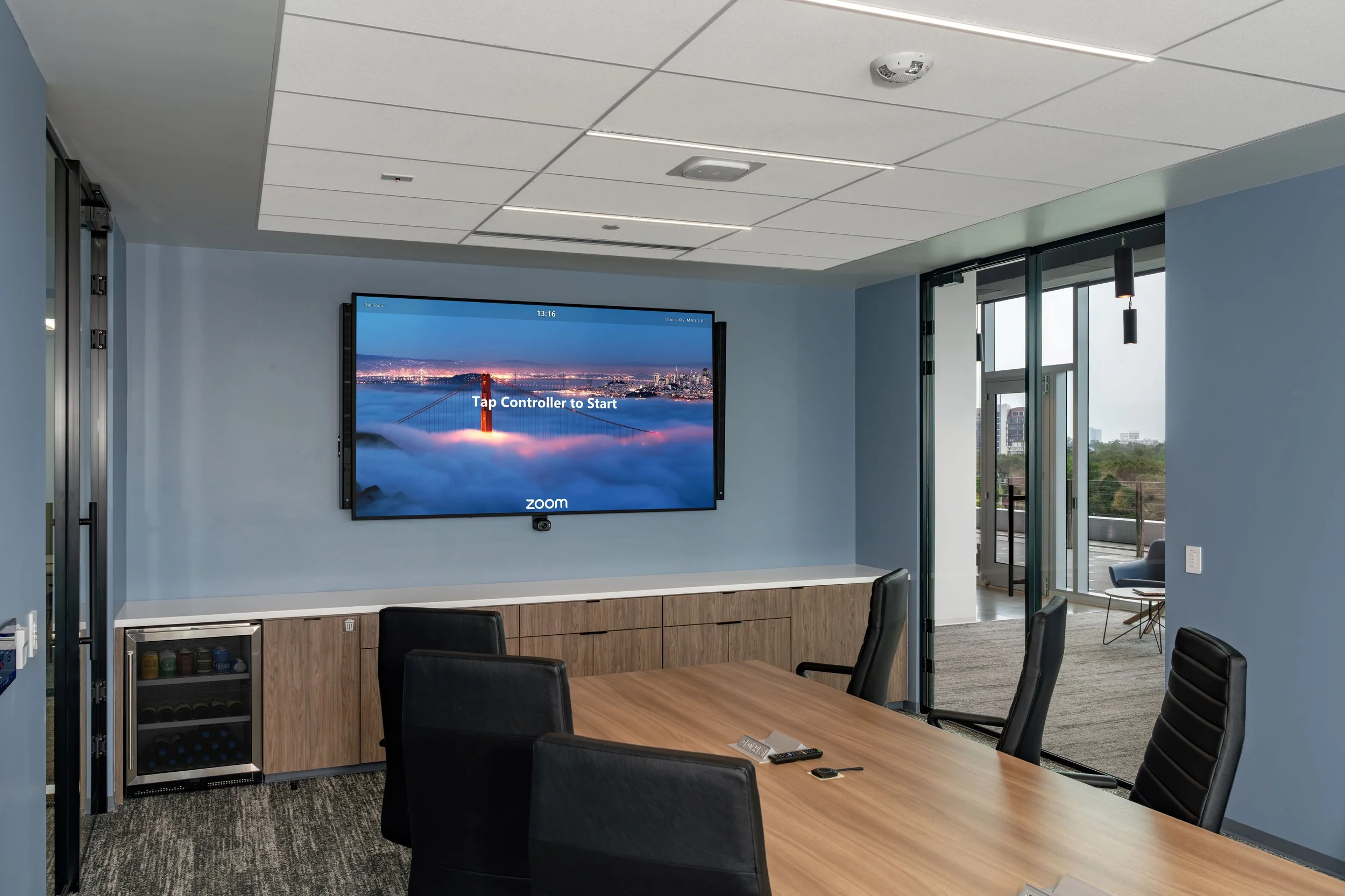 AX500021-BoardRoom - Final 2.jpg