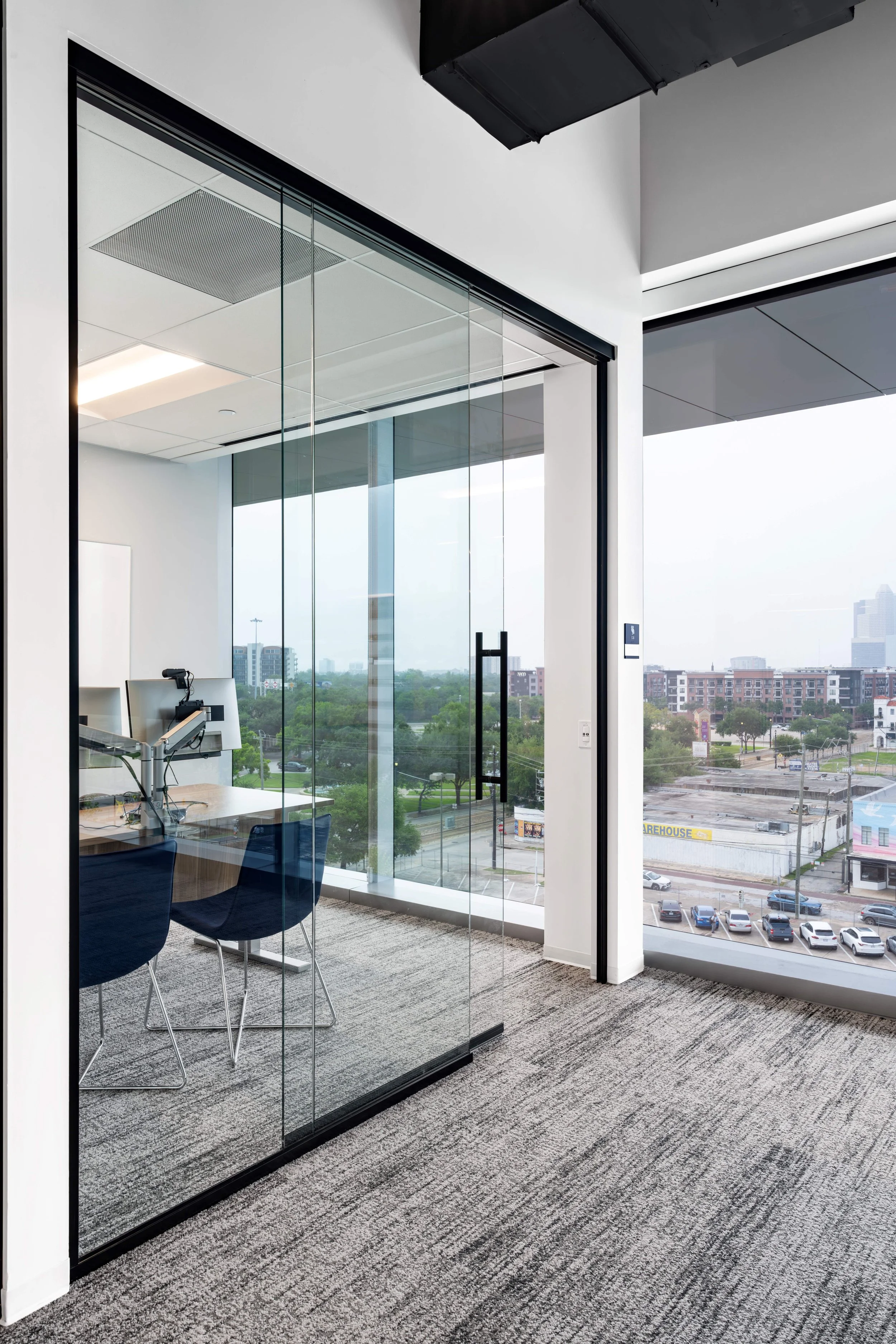 AX500032-Office - Final.jpg