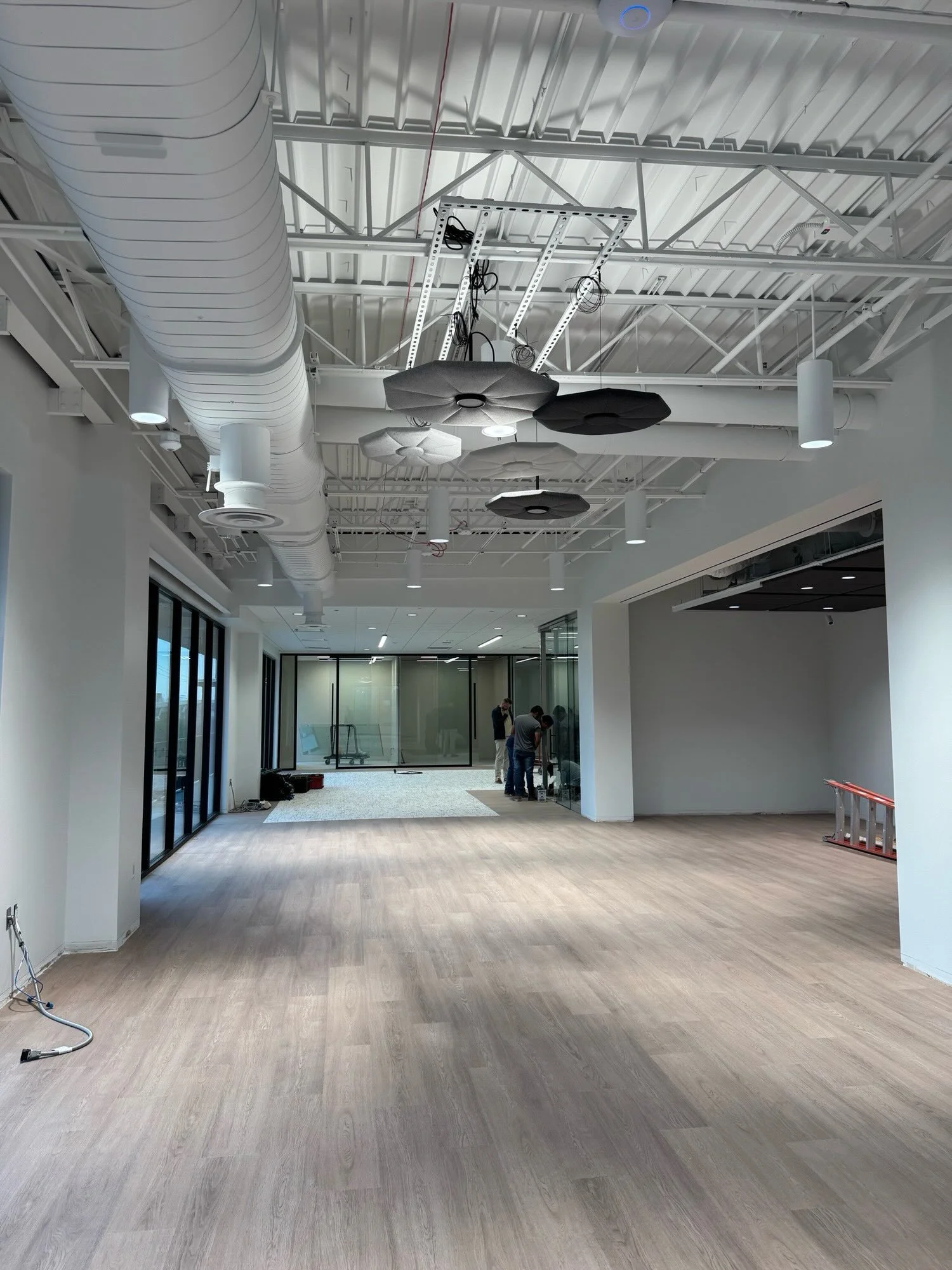 The team has been rolling since SKG&rsquo;s slab signing in August ✨ Demountable walls are in, carpet and lighting are installed, and the showroom is starting to come together. We&rsquo;re getting closer to the finish line, with final touches coming 
