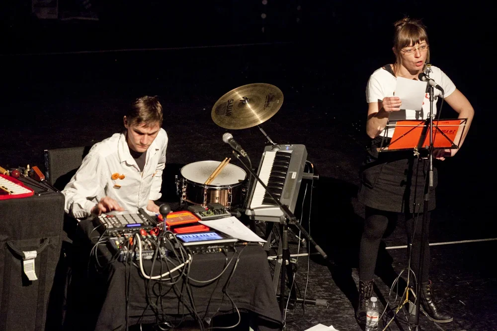 Los Muchos jouent Blablabla