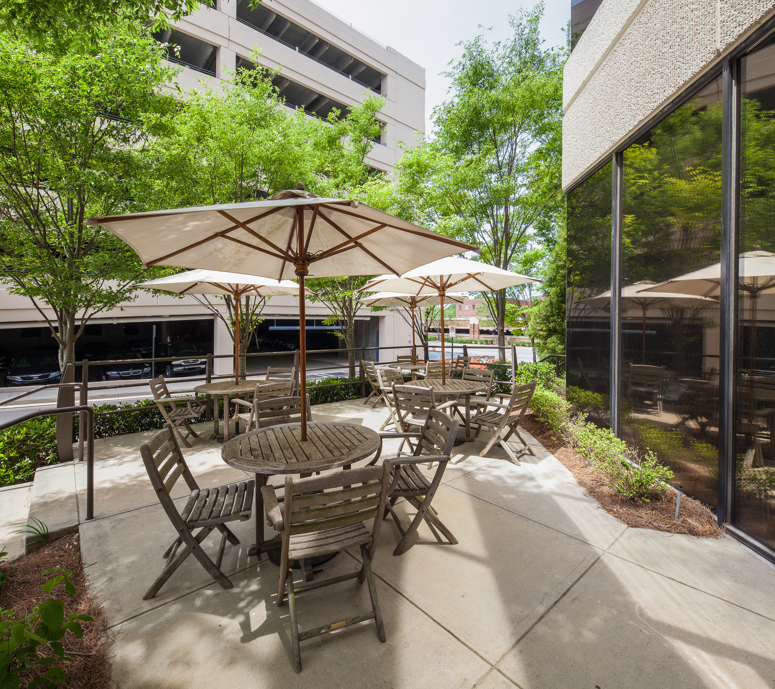 Outdoor Tenant Lounge