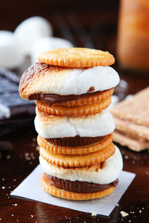 Photo from KevinAndAmanda.com . Visit their website for even more amazing s’more ideas.