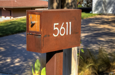 mailbox 2.png