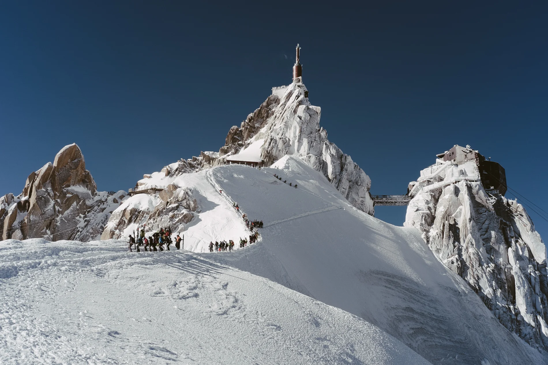 Descente de l’arête Nord de l’Aiguille du Midi 3842 m - CHAMONIX, FRANCE.