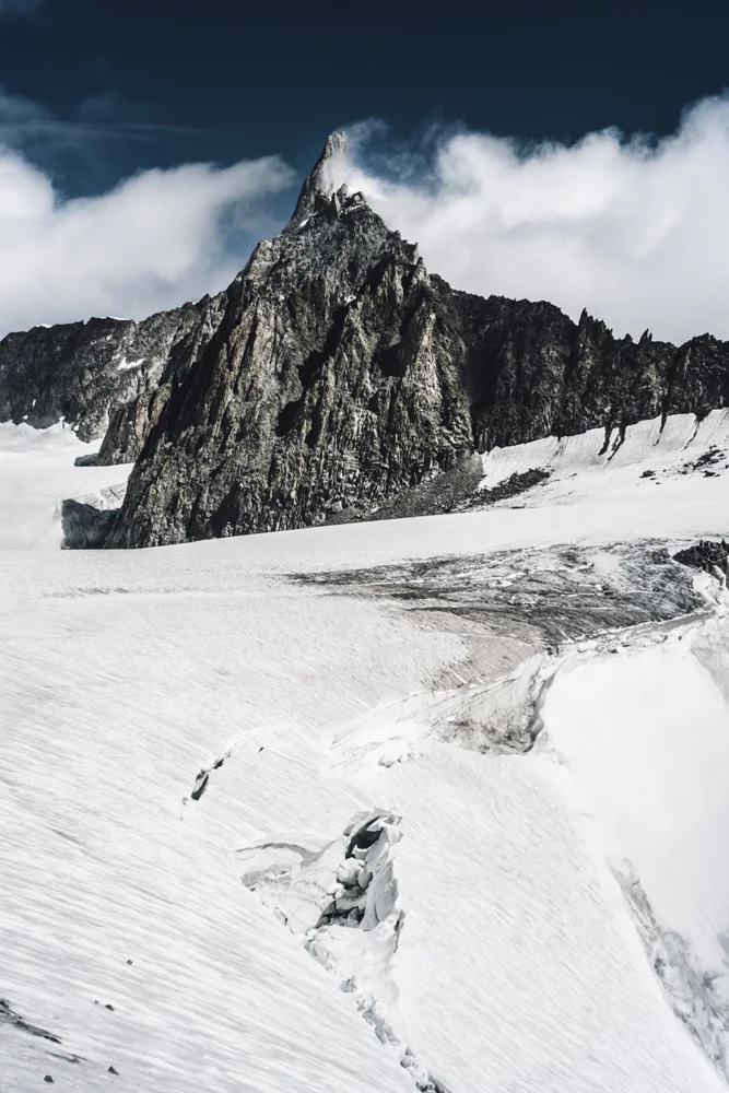 Dent du Géant depuis le col du Géant, Chamonix (haute-savoie, france). Page 63