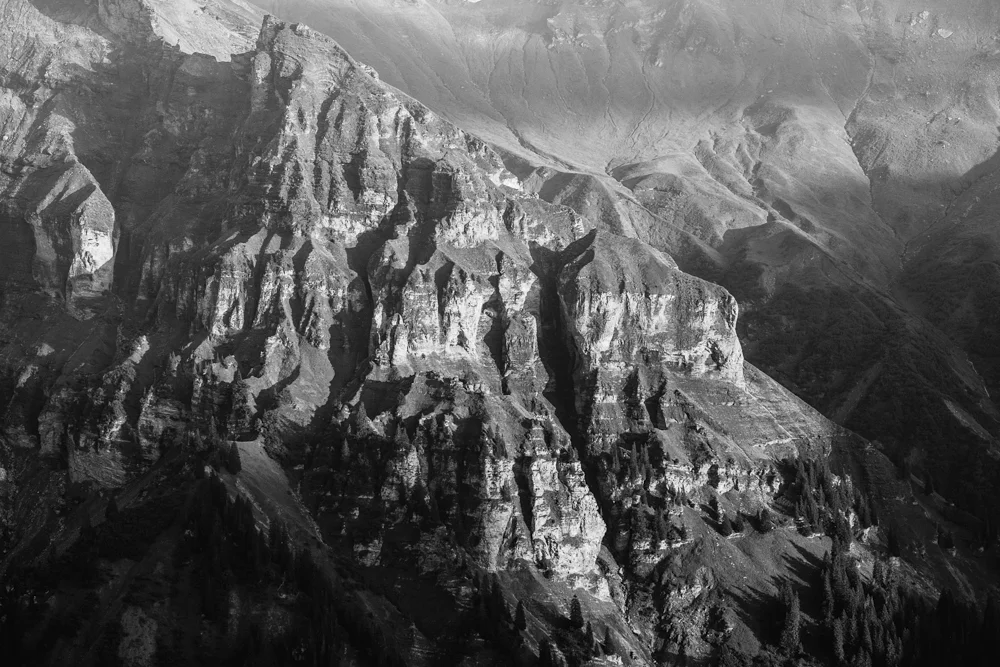Faces du mont Tenneverge, Sixt-fer-à-cheval (haute-savoie, france). Pages 88-89