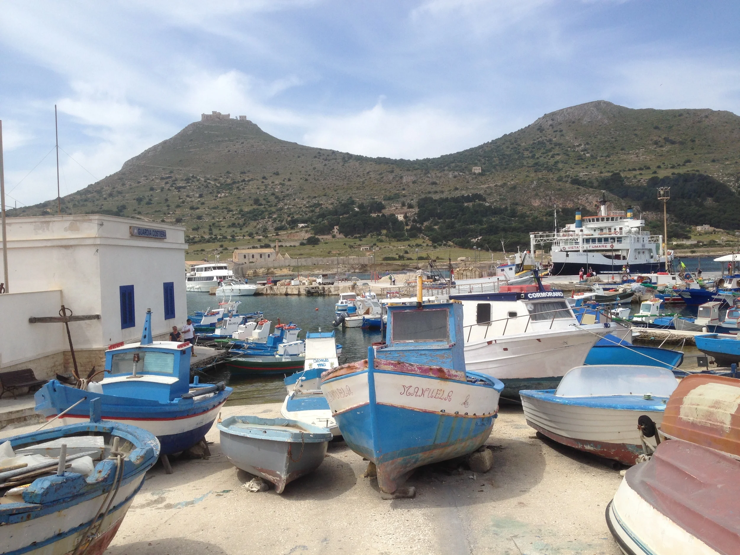 Il porto di Favignana
