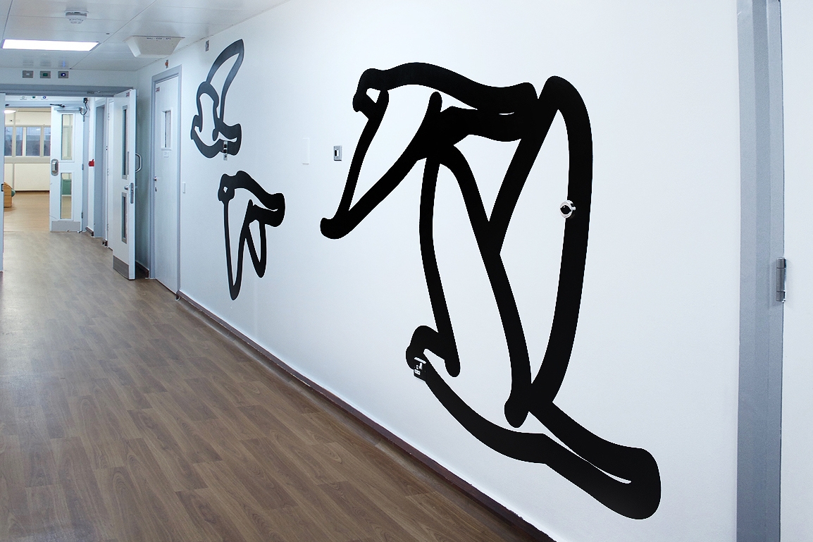Julian_Opie_Four_Pigeons_Corridor_ES1_ Courtesy_of_Hospital_Rooms2.jpeg