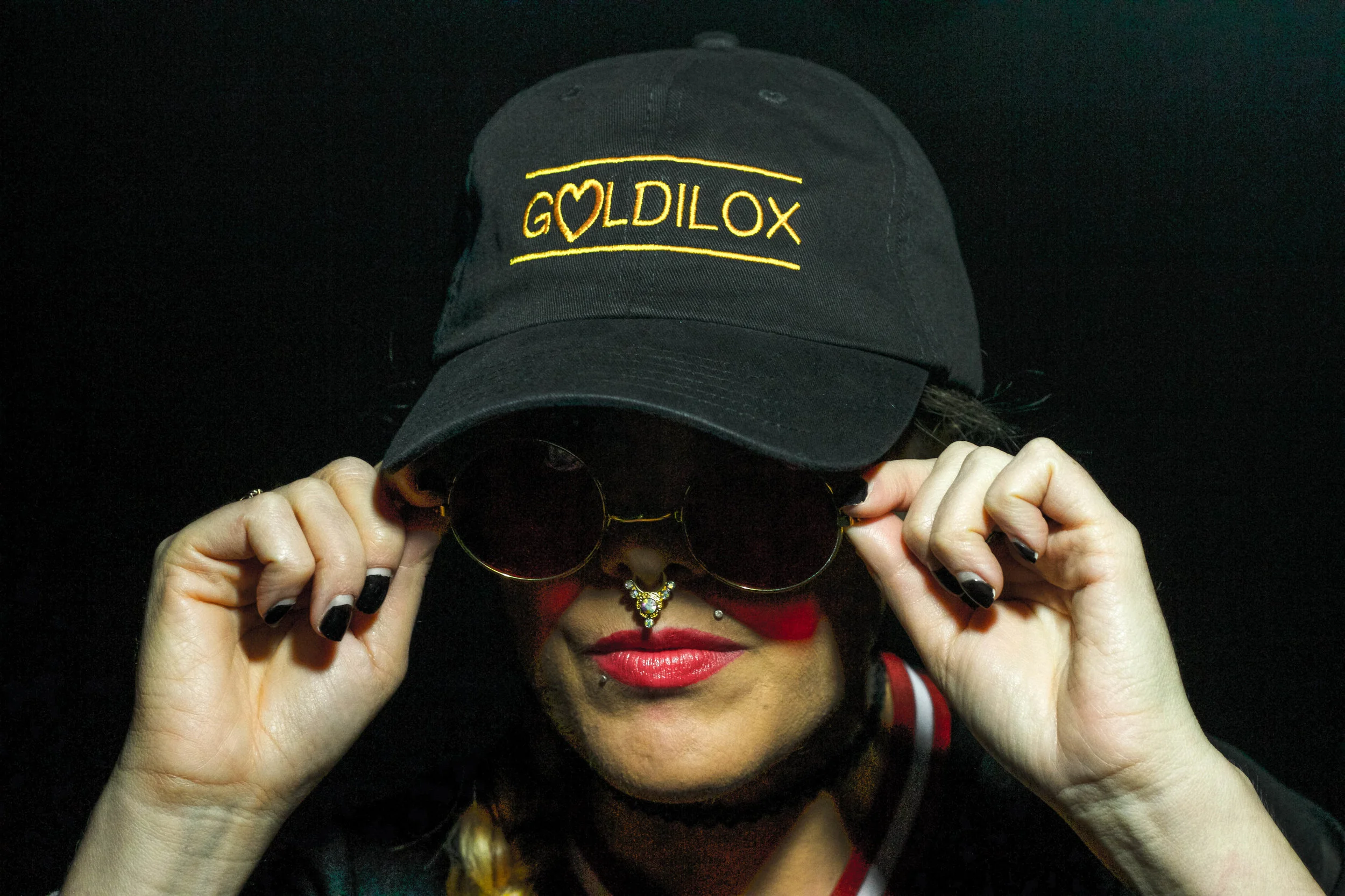 goldifront.jpg