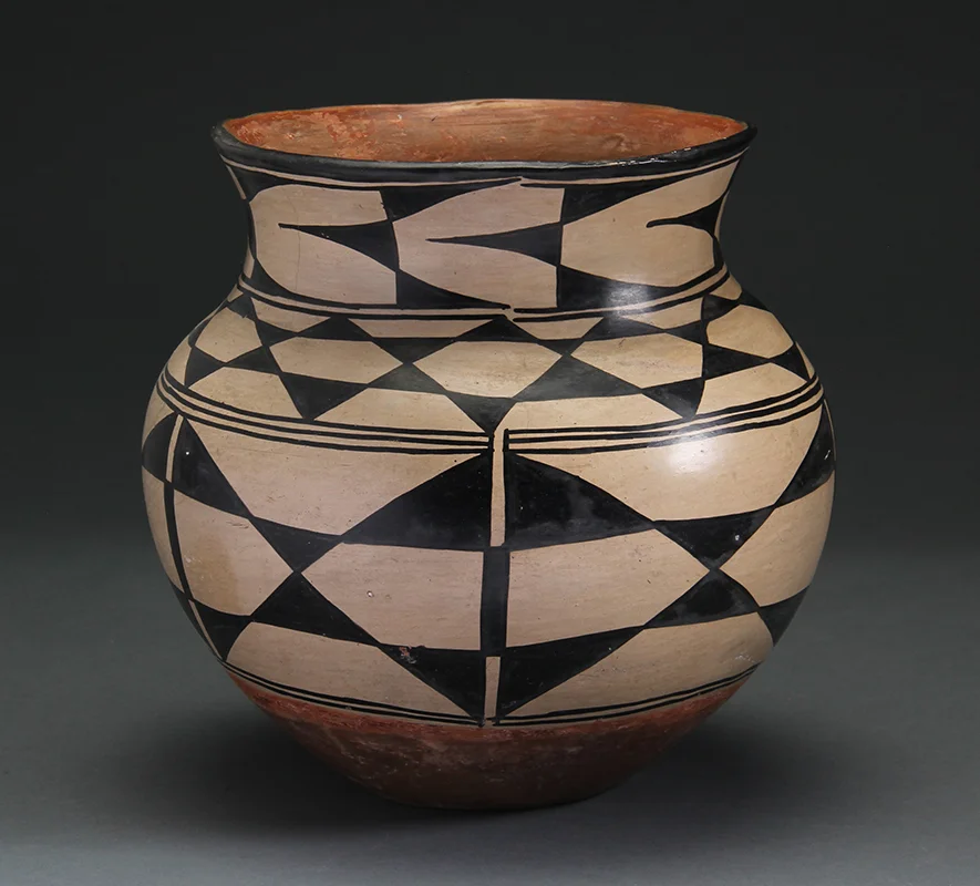 Santo Domingo (Kewa Pueblo) Jar #9343
