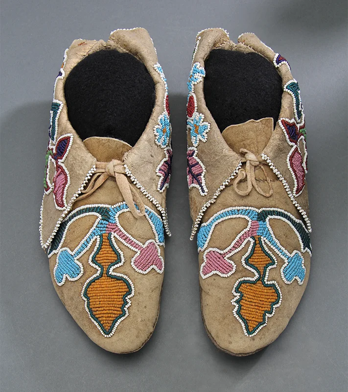 Prairie Moccasins #9405