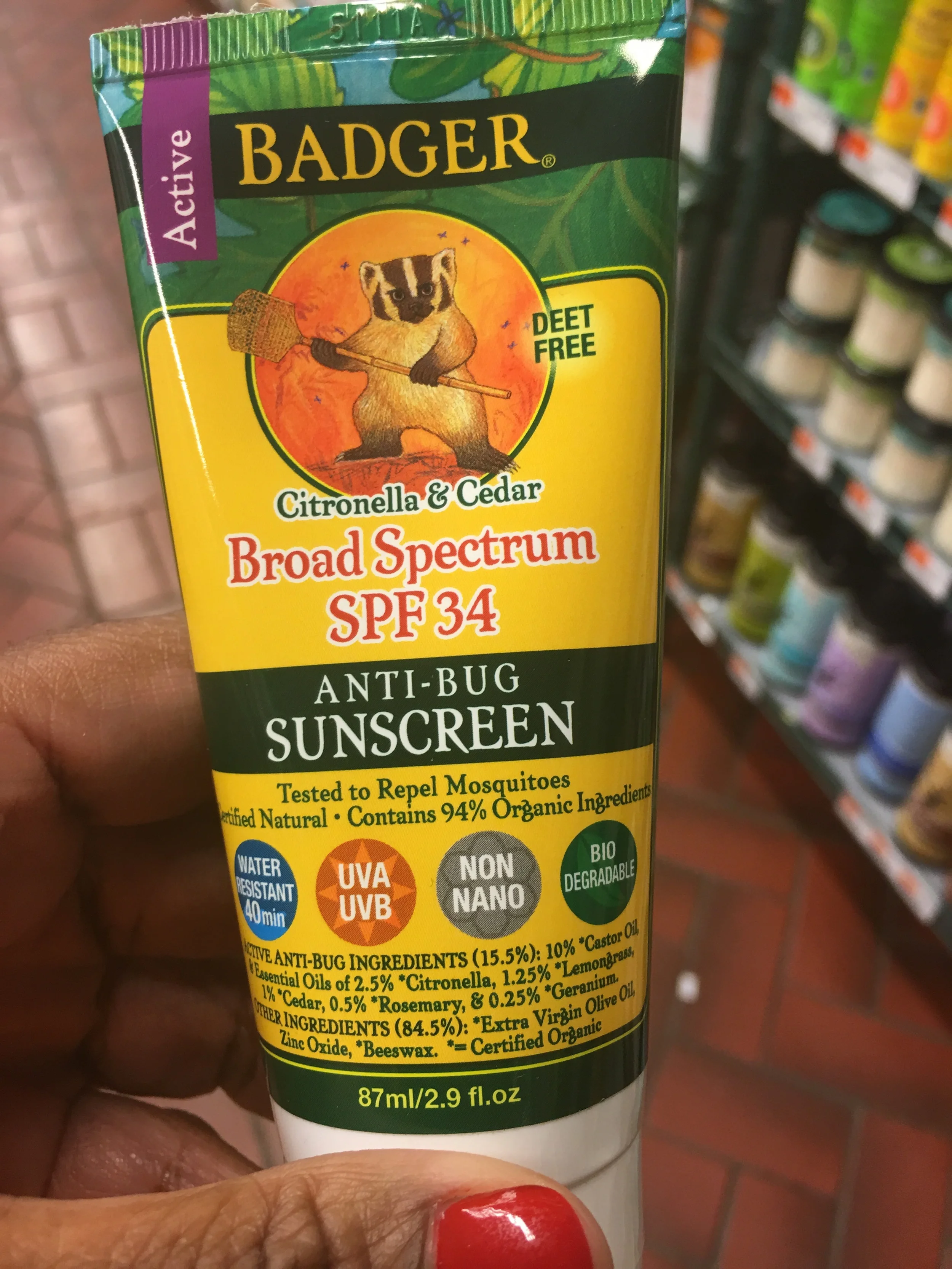 Sunscreen & repellent option