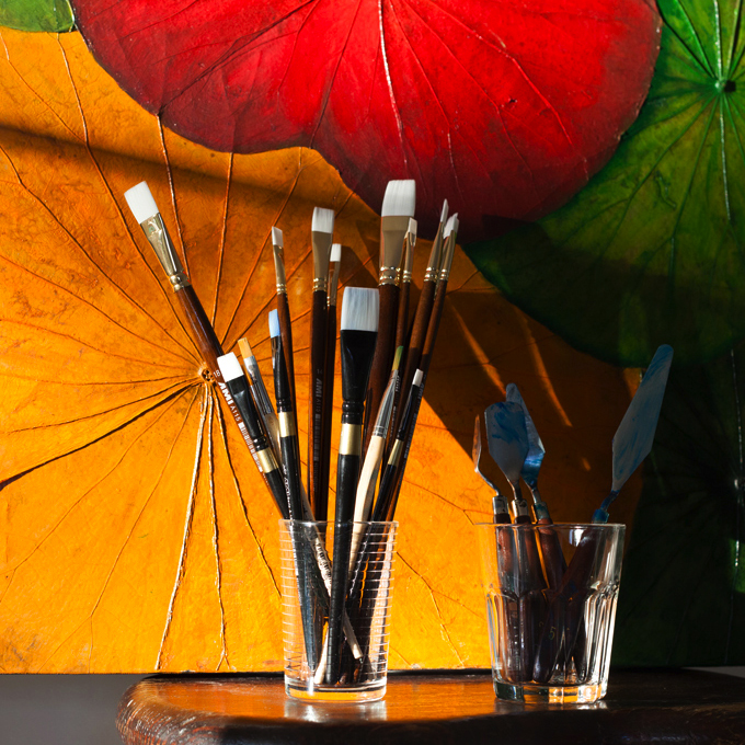 All materials (canvas, brushes, acrylic paint in an array of stunning colors, sponges, protective apron) will be provided during the workshops. Simply bring yourself and your creativity.