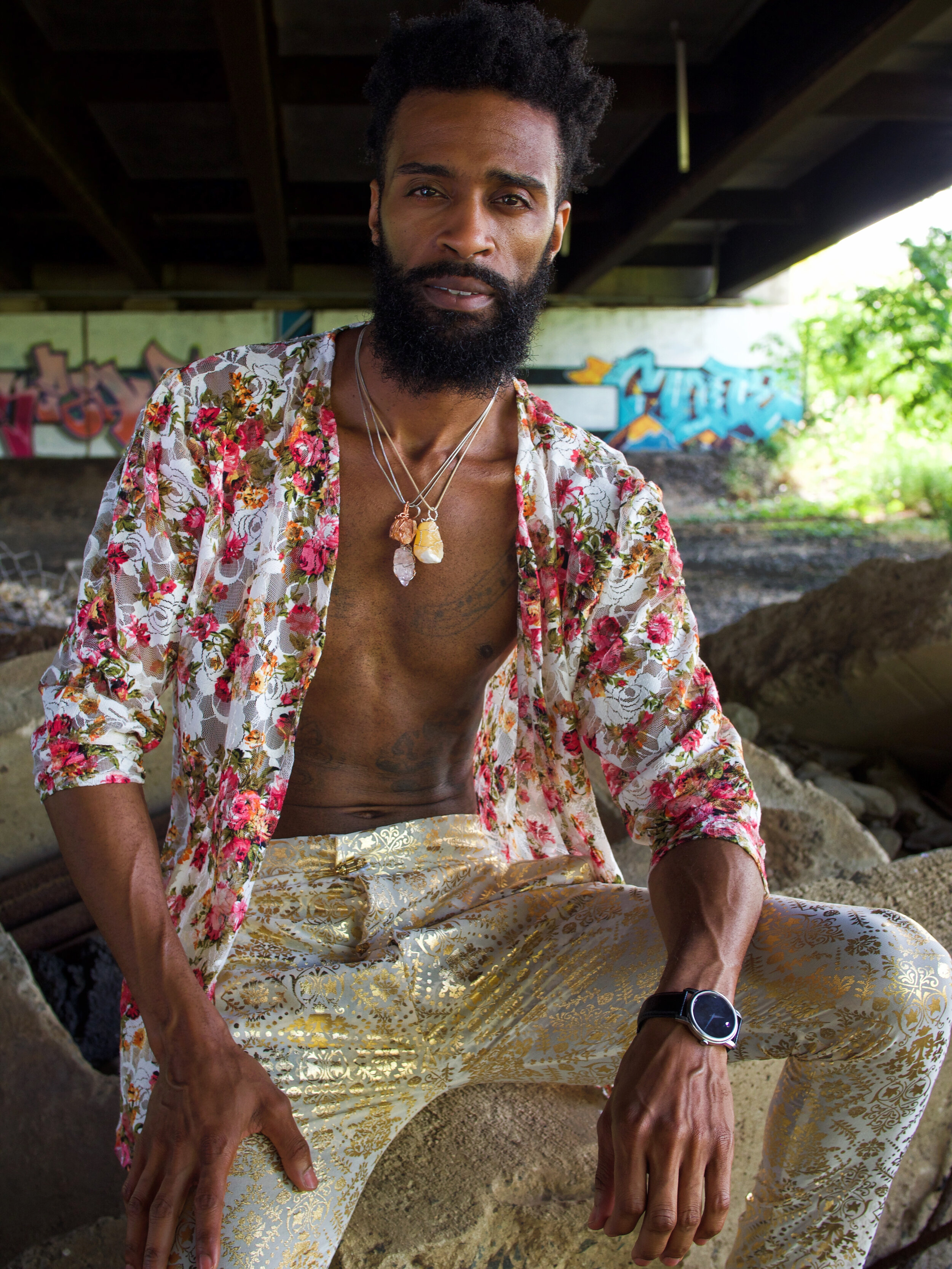    Creative Director/Location Scout: Eliezer Santiago   