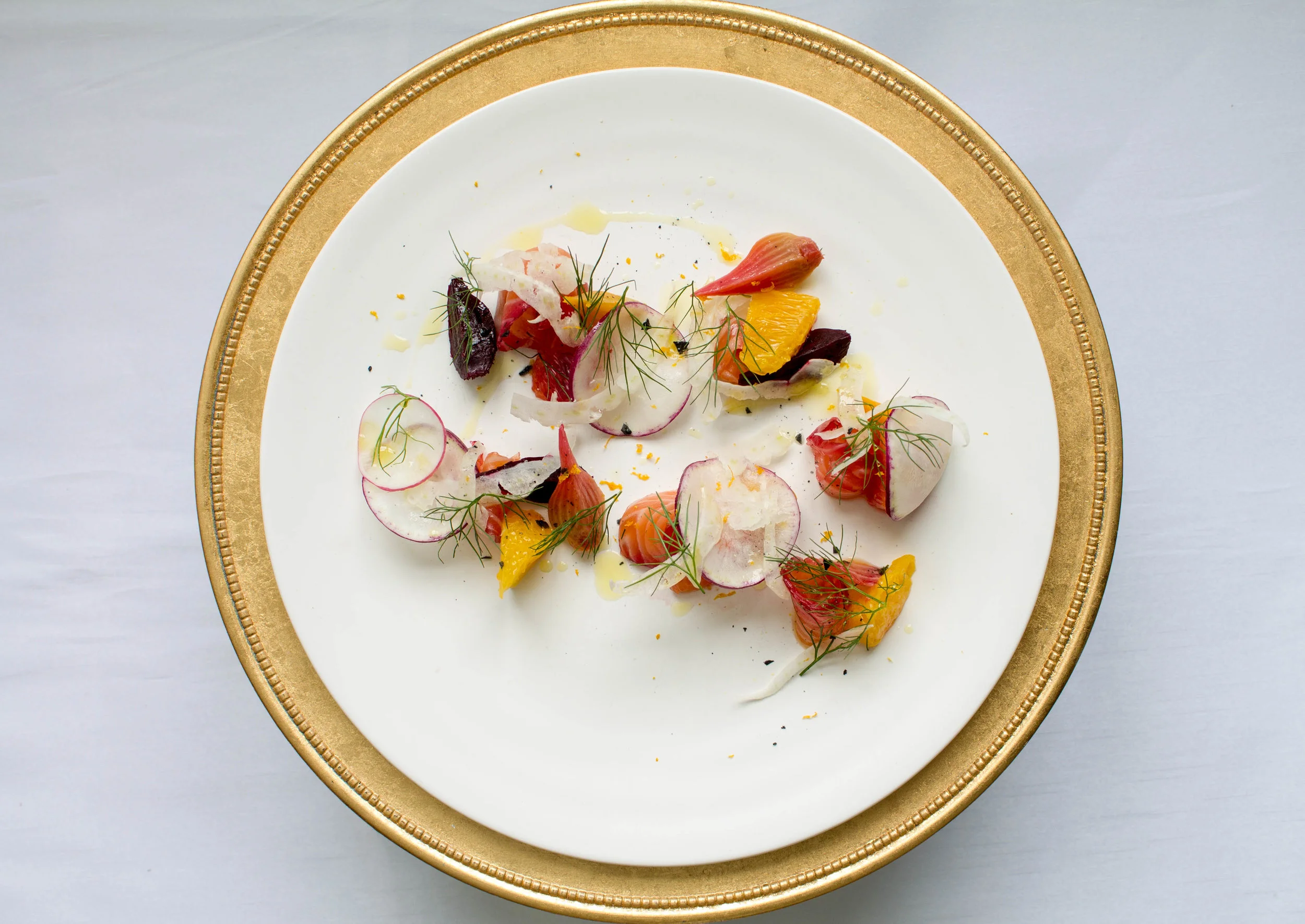 Salmon gravlax