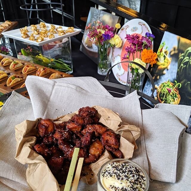 Sharing a snap from our #loveunion #SnackAttack station!! Hope everyone who tried our bites enjoyed themselves 🤗 Many thanks to @brrwdvintage @broadwaypartyrentals and @polkpaper for hooking it up with signage and rentals, and of course our awesome 