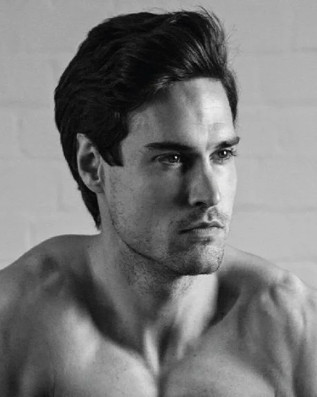 LOIKE-HOMME-magazine-feb-2022-18.jpg