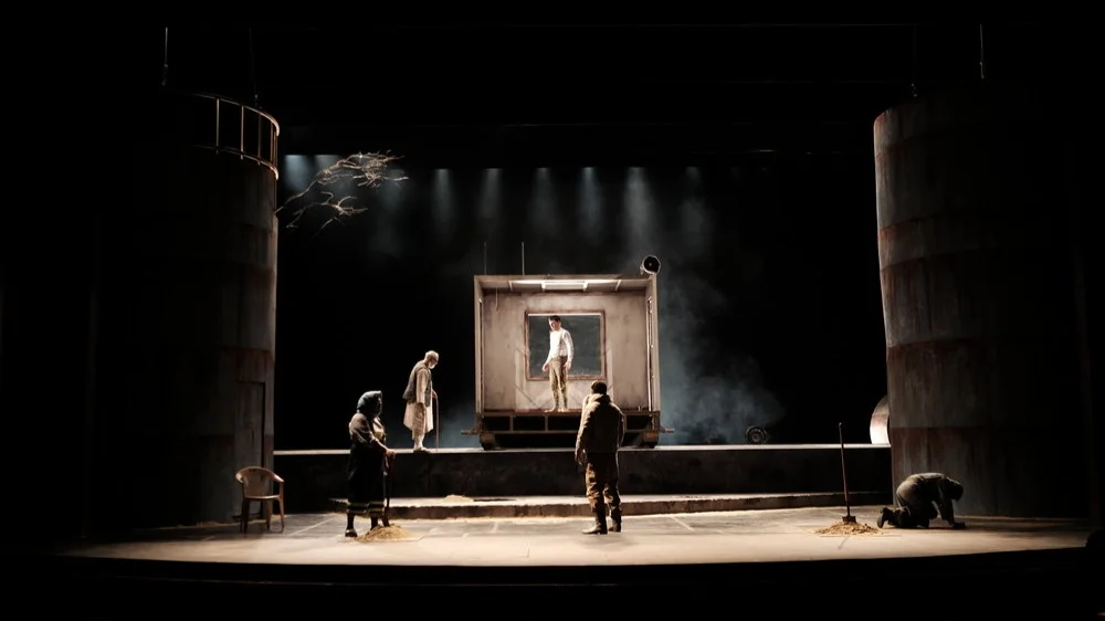 Show Moment