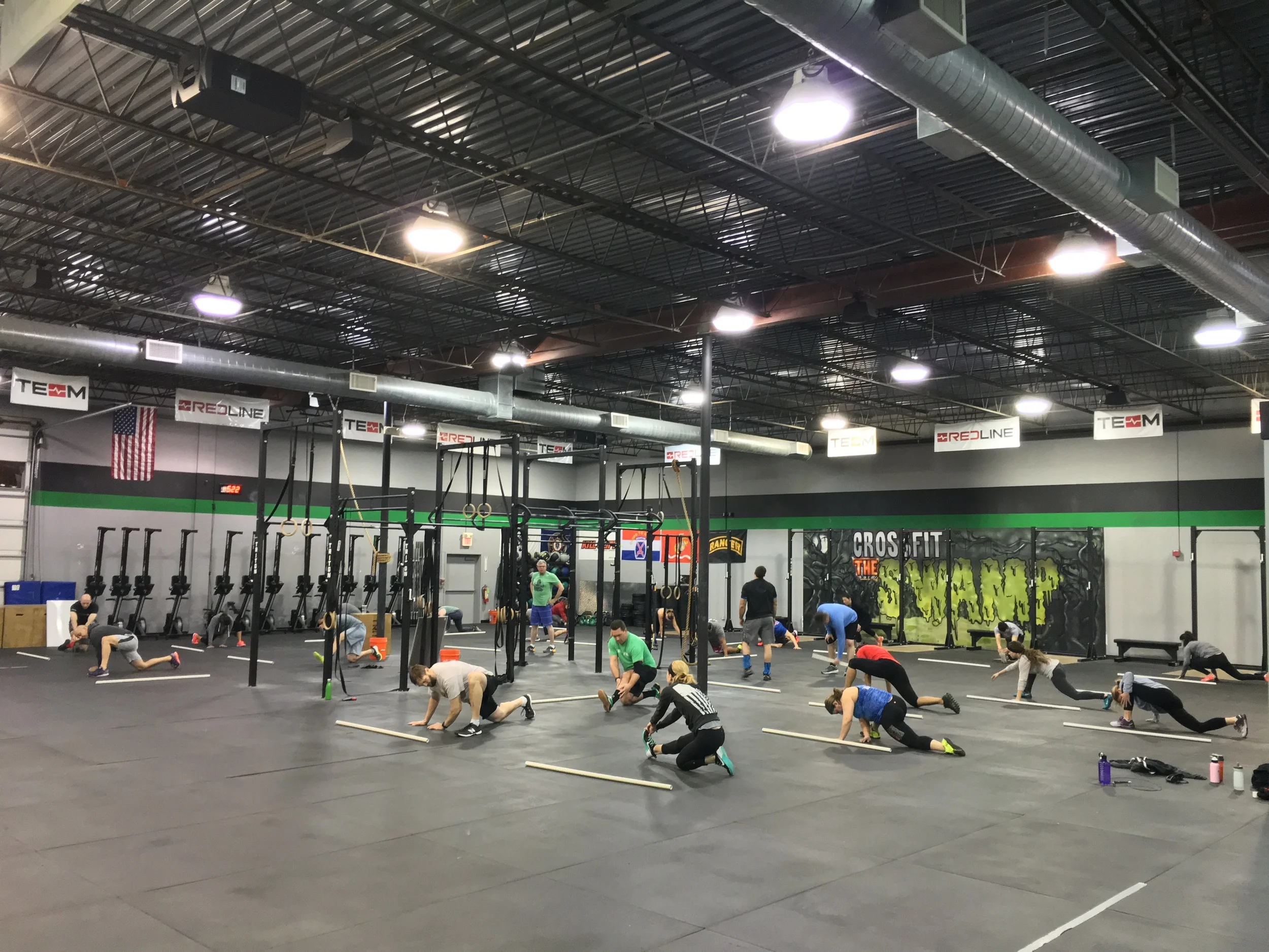 5am rolling 25 athletes deep on a Tuesday....now THAT is commitment.