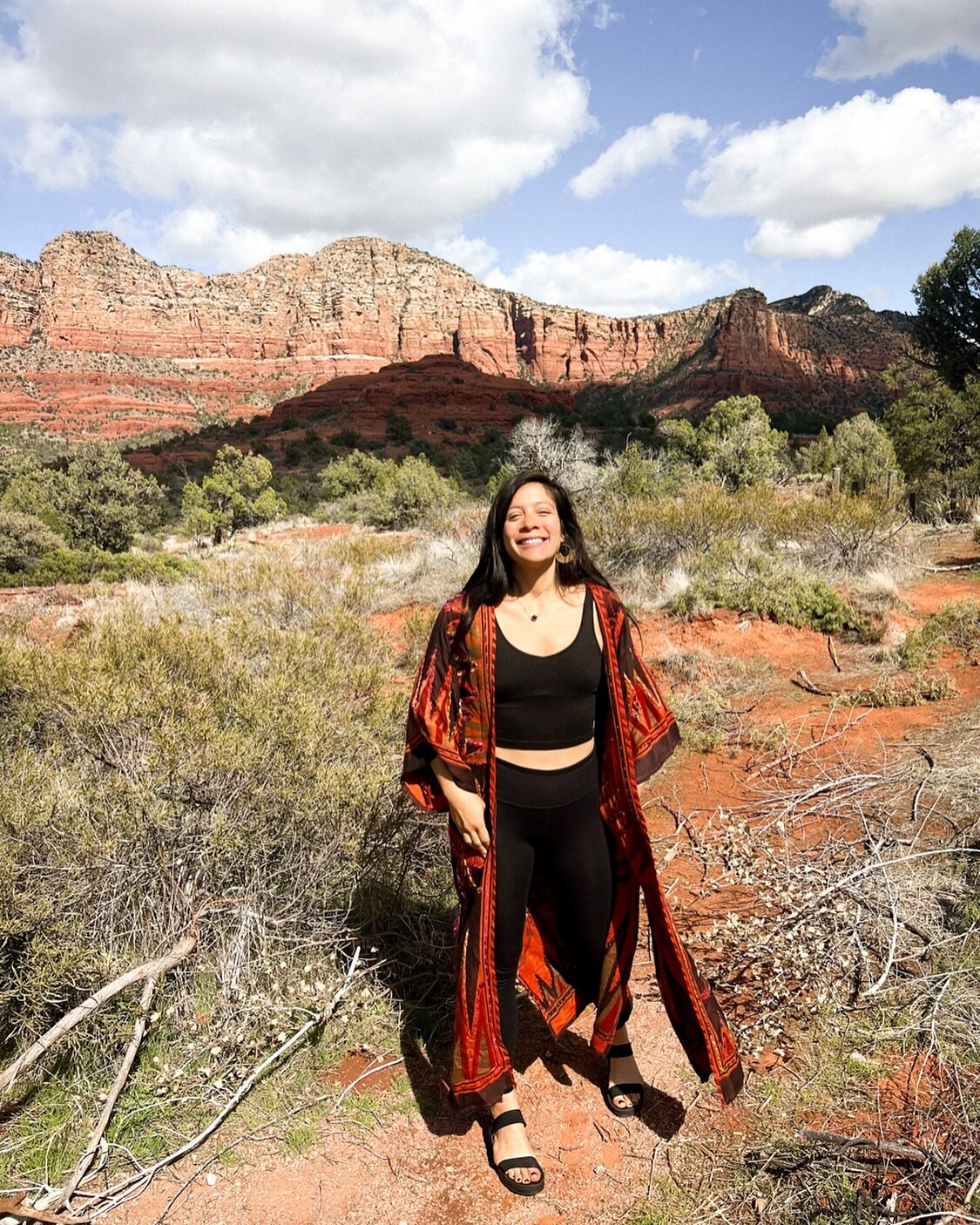 Beaming from the goodness that is @sedonayogafestival 🧡🏜️

Spent the last 4 days here soaking in the company of so many divine beings sharing their presence, curiosity &amp; hearts.

Humbled to facilitate discussions that bring me alive 🙏🏼

We do