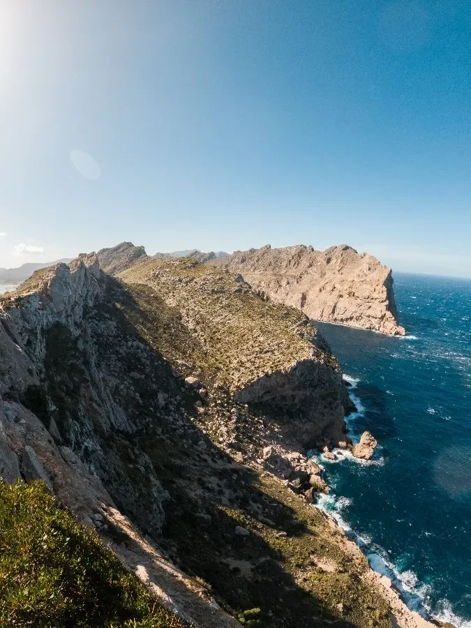 LAKSHMI RISING | 200 Hour Teaching Training - Mallorca Spain