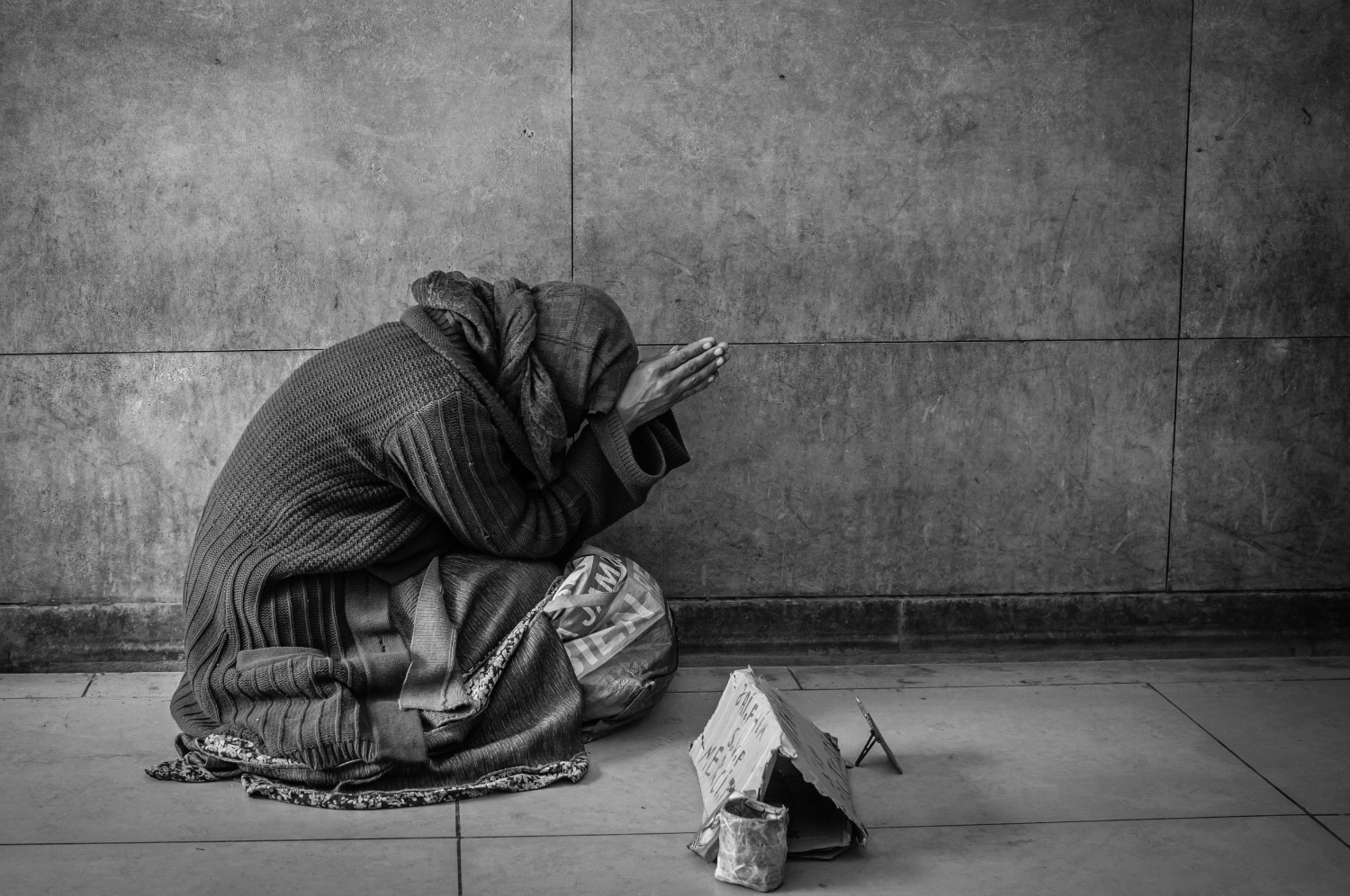 Beggar at the Arc