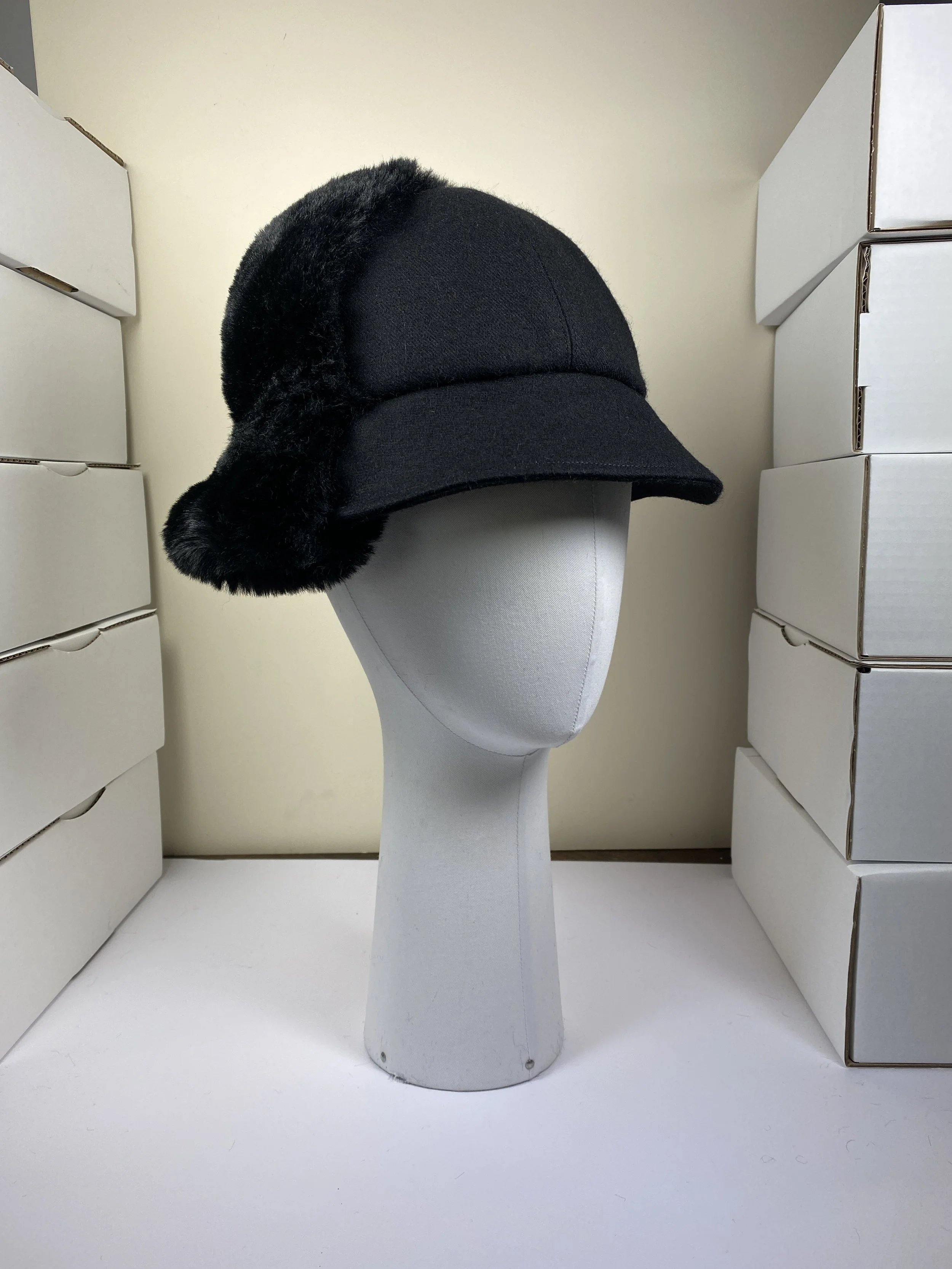 DAKOTA BLACK SIDE MODEL.JPG