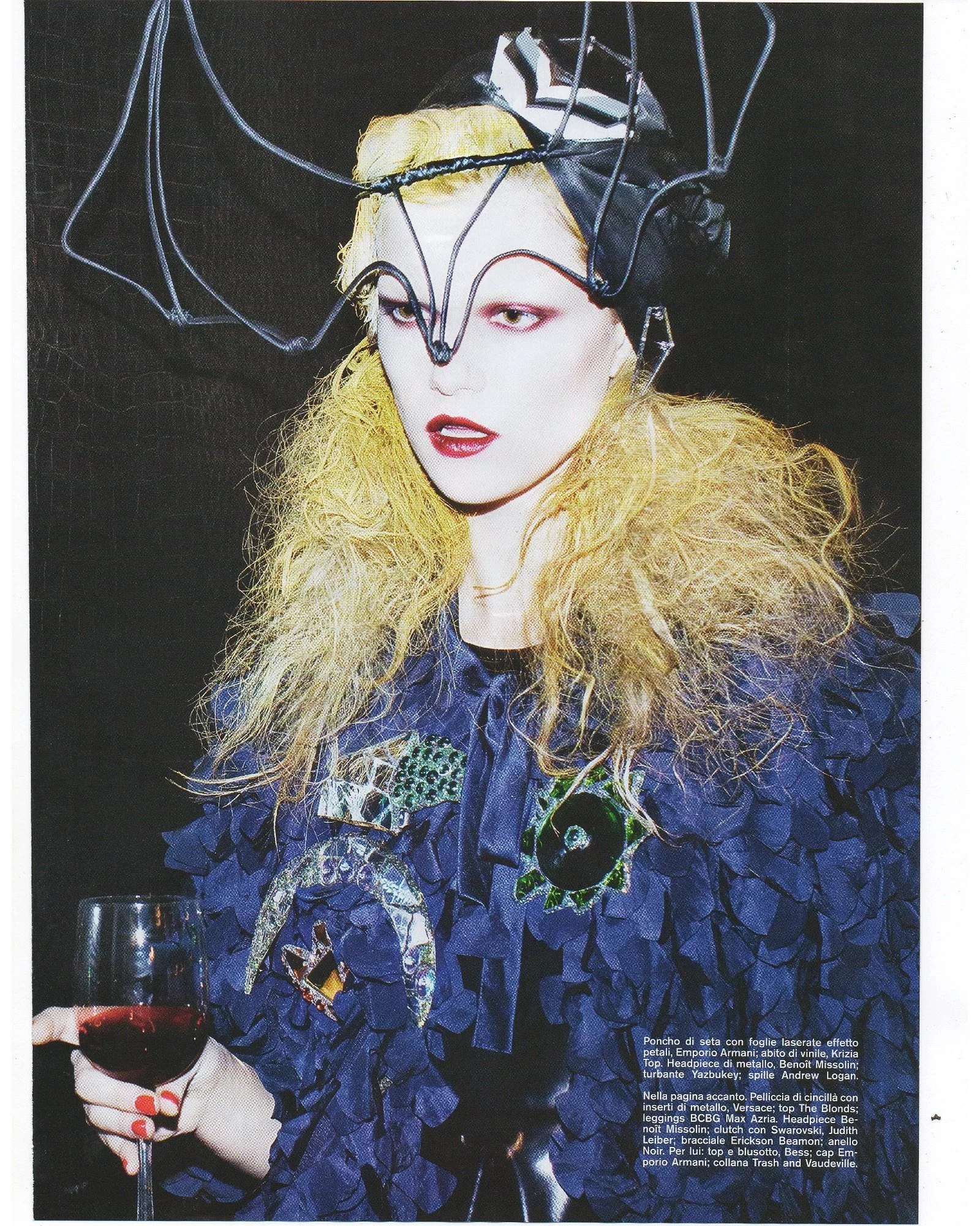 vogueitaliebatmannov09_1600x2000.jpg