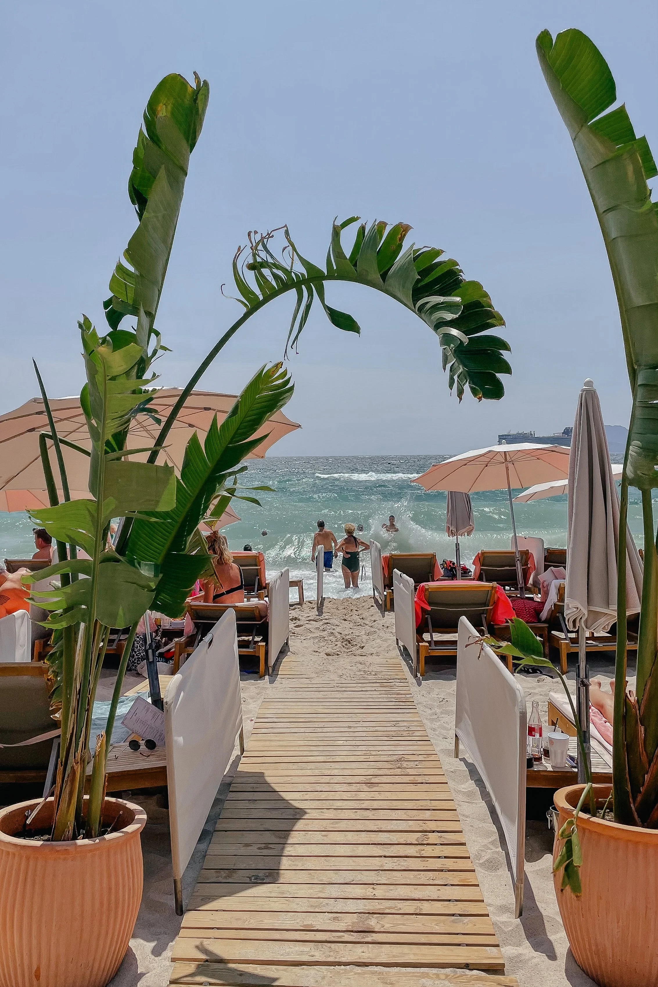 Hotel-beach-1.jpg