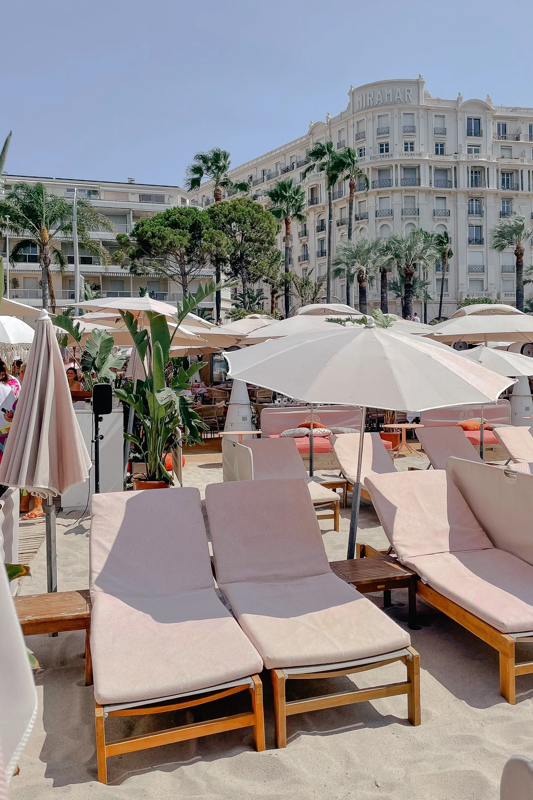Hotel-beach-3.jpg