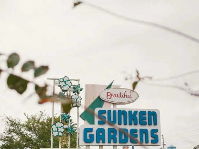 sunken-gardens-elopement.jpg