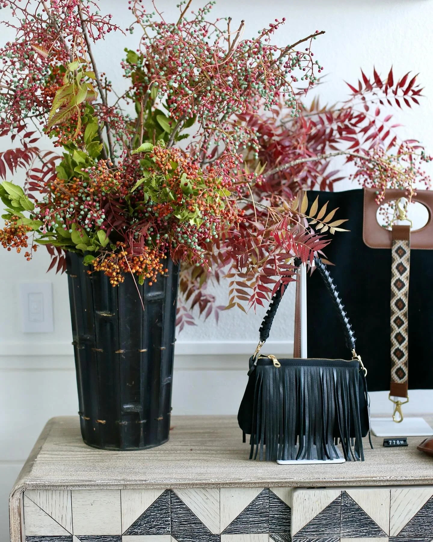 Studio Scenes | color block and autumn branches. 🖤🍂🍁