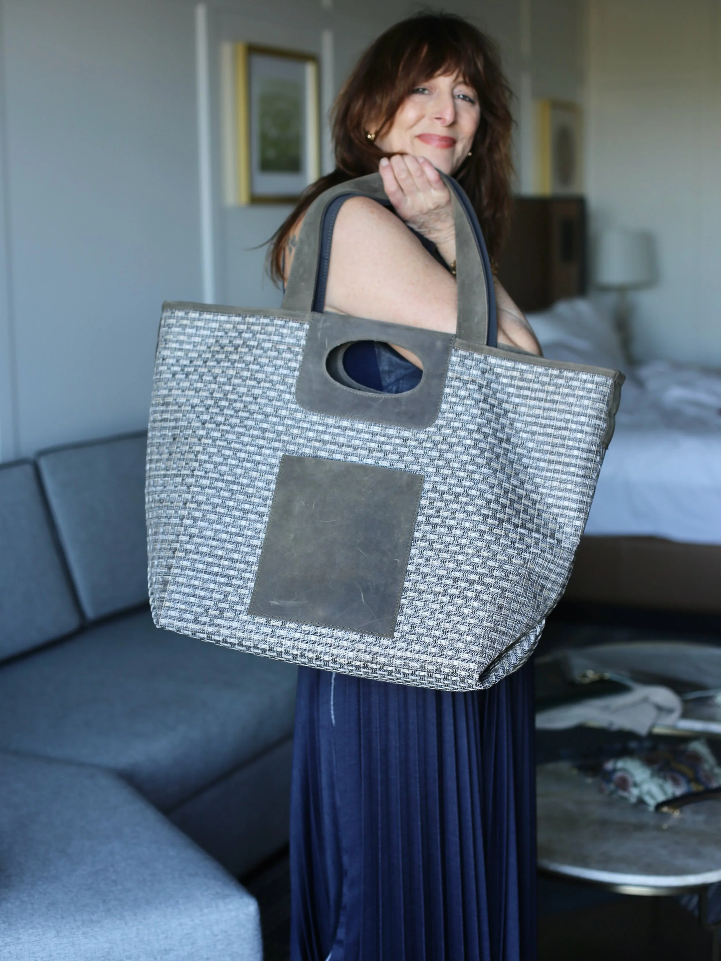 Getaway | The tote that carries it all. Fashioned in a durable, textural vinyl weave, the Cass color Cisco Fog bridges seasons and occasions, coordinating effortlessly with other Cass colors and patterns to complete the look.