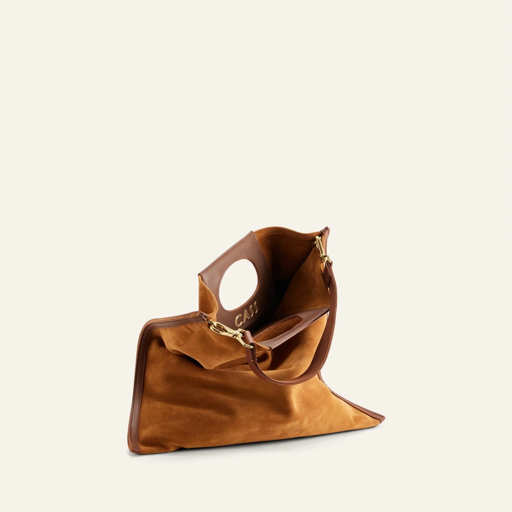 Rugged and refined.  Classic Cass in Stinson Amber Suede.  Designed and made in California. 🤎