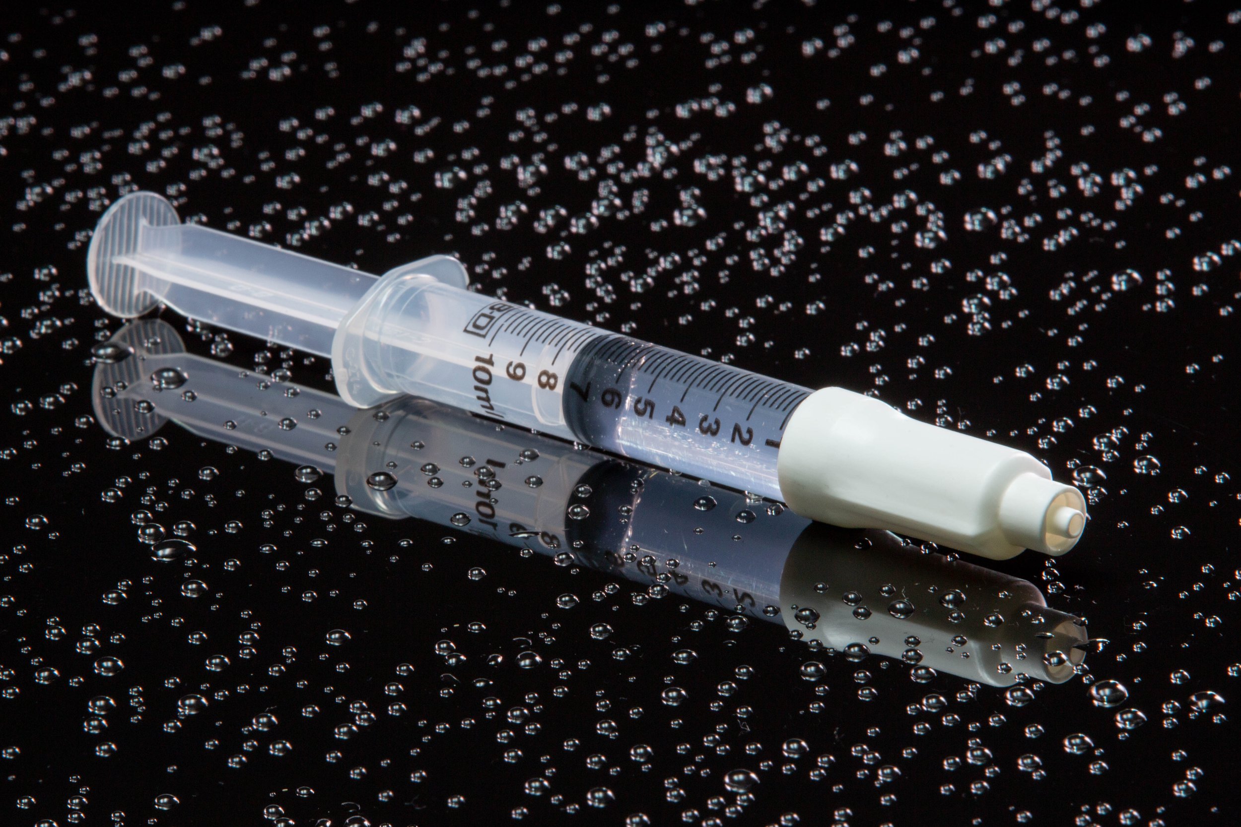 2022-05-12 Syringe on Black-1.jpg