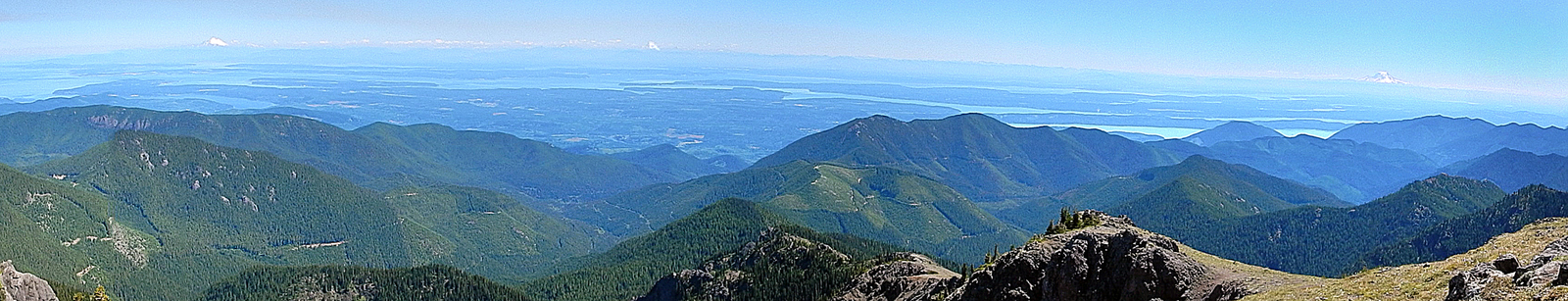  View of Mount Baker, Mount Glacier and Mount Rainier from the top of Mount Townsend 